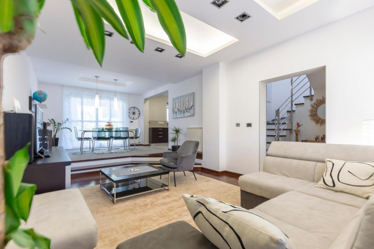 Holiday Home K&P بولا المظهر الخارجي الصورة