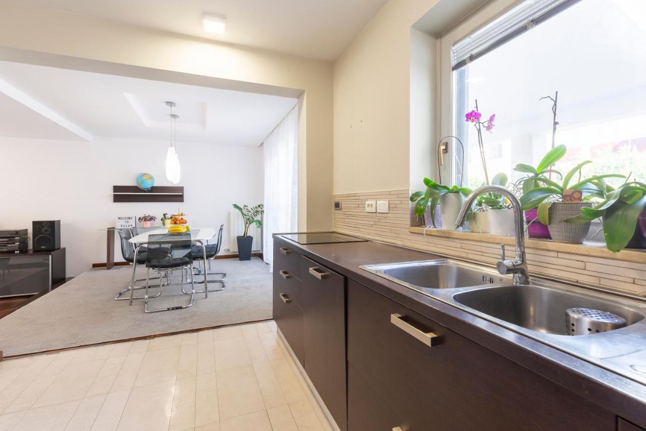 Holiday Home K&P بولا المظهر الخارجي الصورة